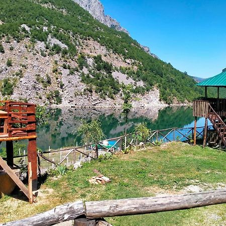 Guest House Aprripe Guri Fierza Екстер'єр фото
