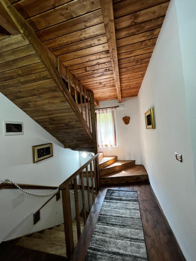 Guest House Aprripe Guri Fierza Екстер'єр фото