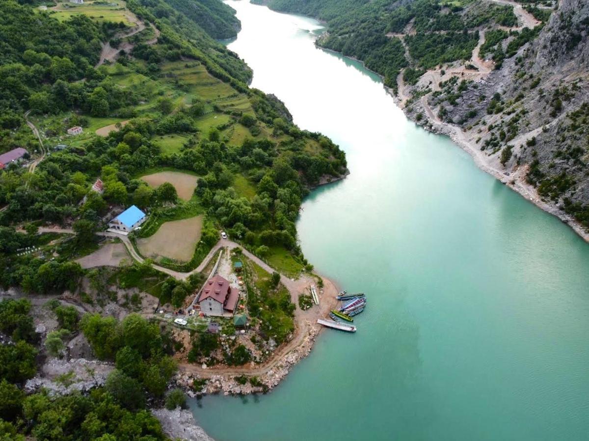 Guest House Aprripe Guri Fierza Екстер'єр фото