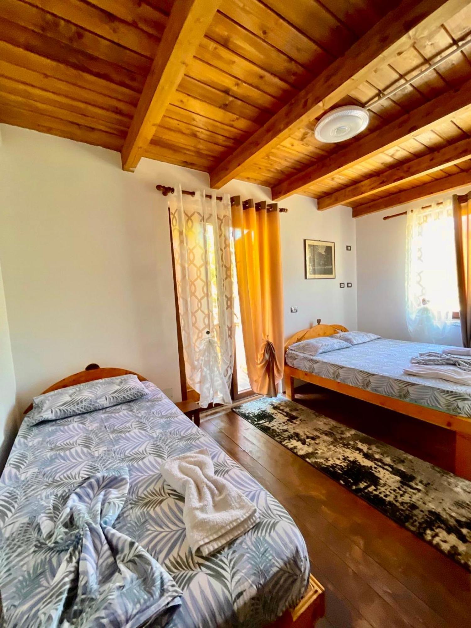 Guest House Aprripe Guri Fierza Екстер'єр фото